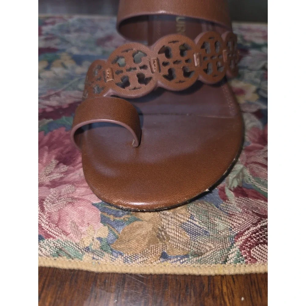 Tory Burch Sz 7.5 Brown Burnt Cuoio Tiny Miller Toe Ring Sandals 2.5
